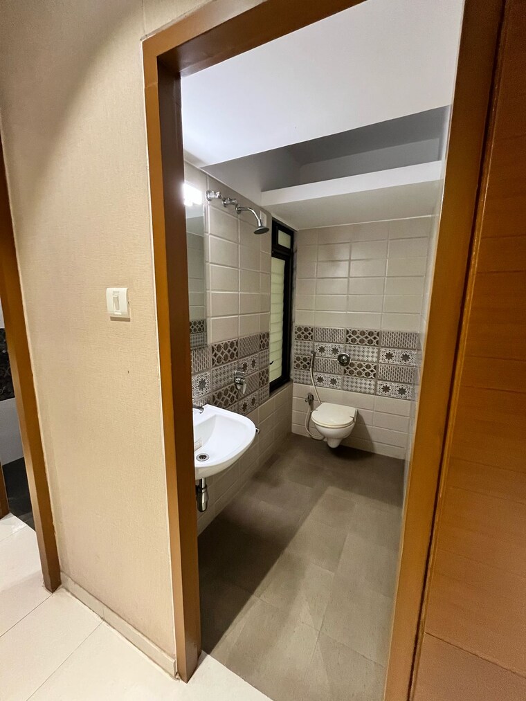 Attached Bathroom, marathon-nextown 2.5 Bedroom 809 Sq.Ft. Apartment In Dombivli East Thane 8433482
