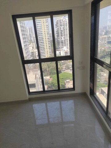 Room in 2 BHK Apartment at Oxford Navrang Oasis, Goregaon West – for Rent