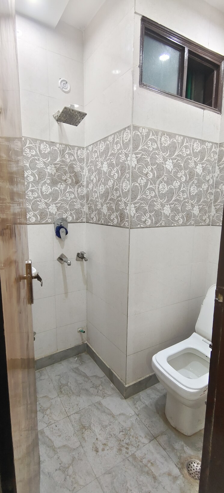Bathroom, dwarka mor 2 Bedroom 600 Sq.Ft. Builder Floor In Dwarka Mor Delhi 8433493