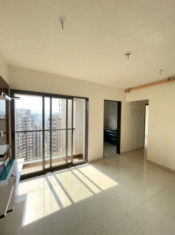 2 BHK Apartment For Rent in Kalpataru Paramount, Kapur Bawdi