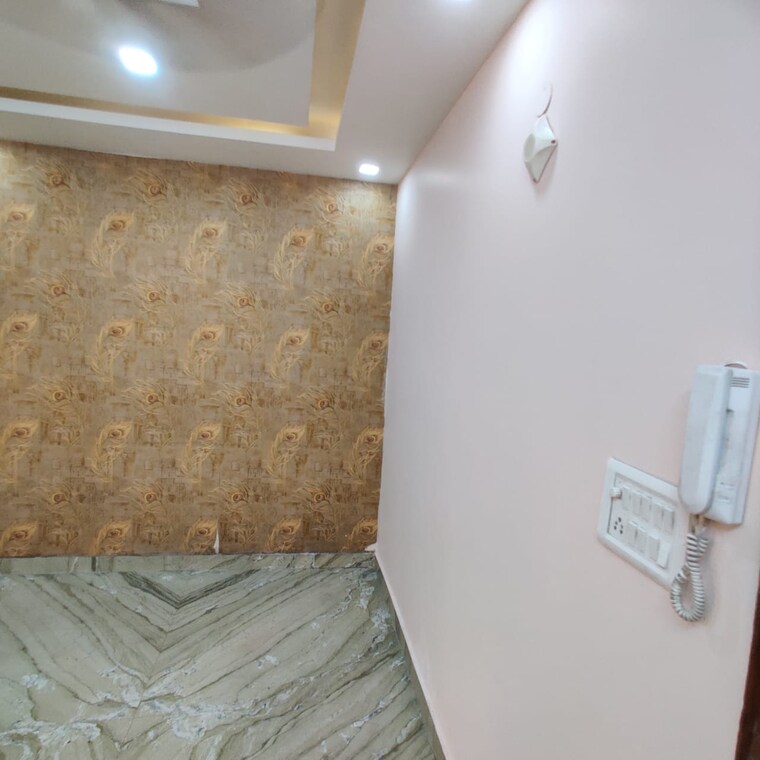 Room, dwarka mor 2 Bedroom 750 Sq.Ft. Builder Floor In Dwarka Mor Delhi 8433522