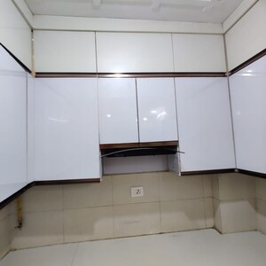 Furnished Amenities in 2 BHK Builder Floor at Dwarka Mor – for Rent