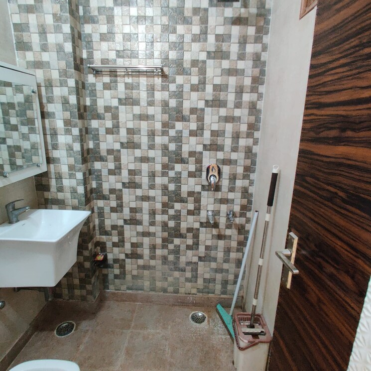 Bathroom, dwarka mor 2 Bedroom 750 Sq.Ft. Builder Floor In Dwarka Mor Delhi 8433522