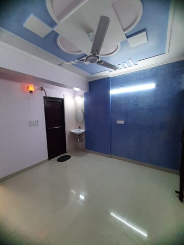Room in 2.5 BHK Builder Floor at Shastri Nagar – for Rent