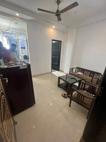 Living Room in 1.5 BHK Builder Floor at Shastri Nagar – for Rent