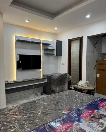 Living Room in 1.5 BHK Builder Floor at Shastri Nagar – for Rent