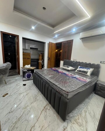 Bedroom in 1.5 BHK Builder Floor at Shastri Nagar – for Rent