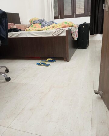 Bedroom in 1.5 BHK Builder Floor at Shastri Nagar – for Rent