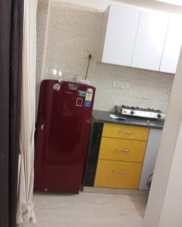 Furnished Amenities in 1.5 BHK Builder Floor at Shastri Nagar – for Rent