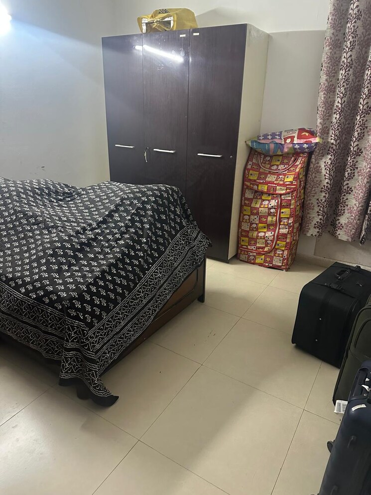 Living Room, tulip-petals 3 Bedroom 1550 Sq.Ft. Apartment In Sector 89 Gurgaon 8415677