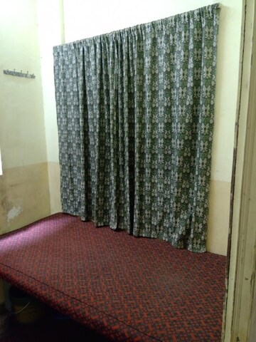 Room in  Pg at Bhawanipur – for Rent