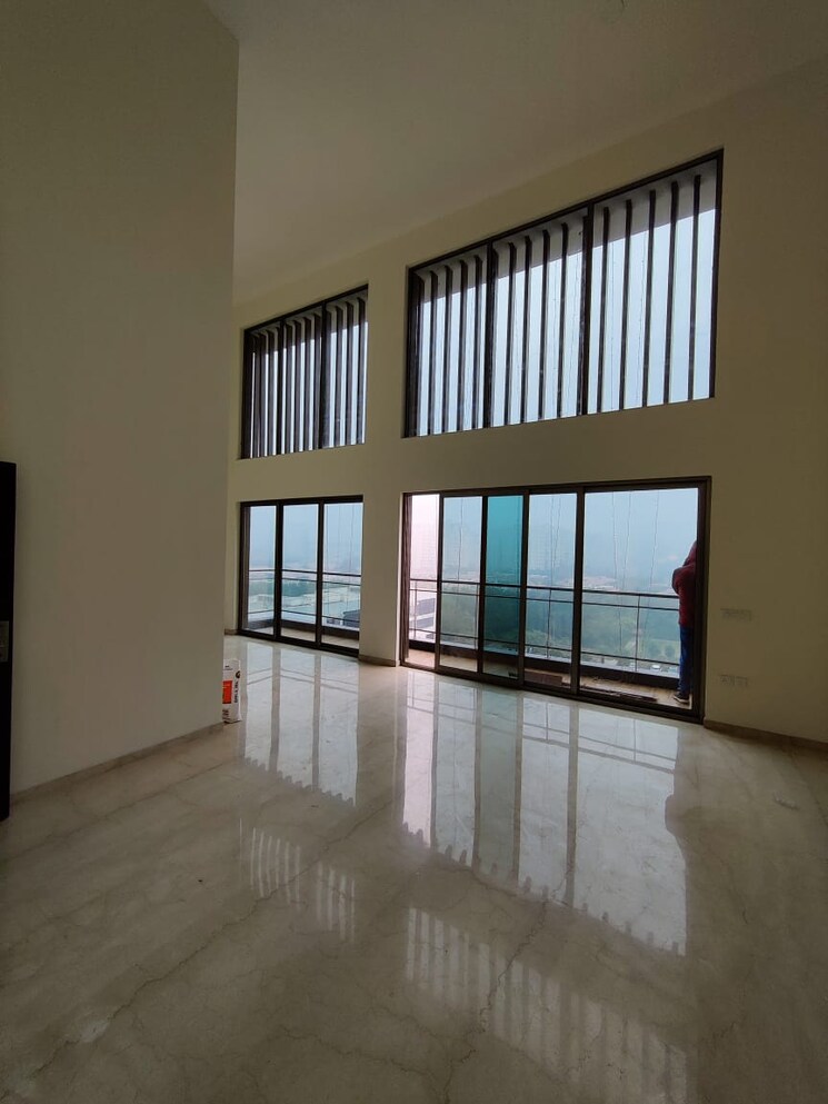 Living Room, tata-primanti-executive-apartments 4 Bedroom 3300 Sq.Ft. Apartment In Sector 72 Gurgaon 8433638