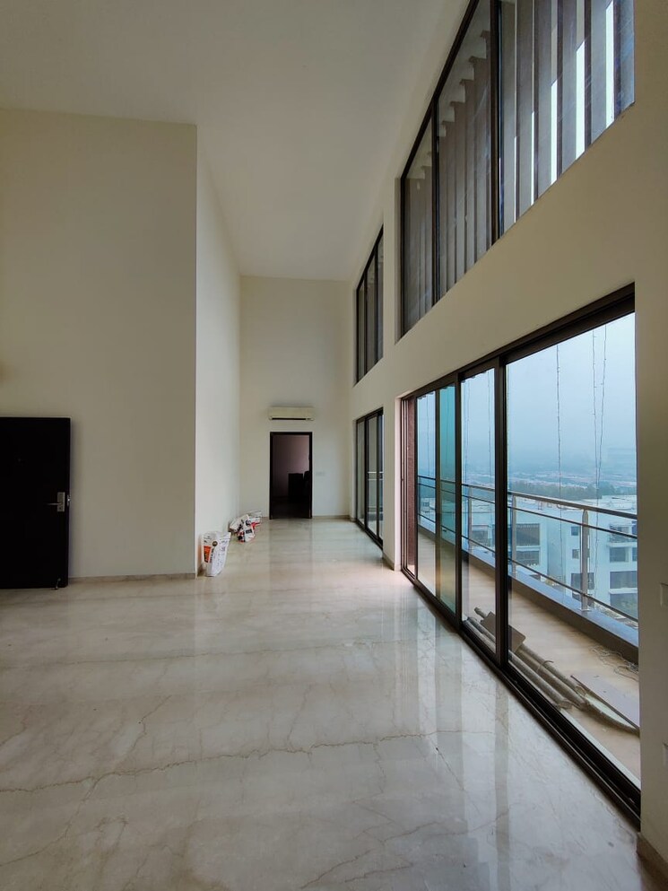 Living Room, tata-primanti-executive-apartments 4 Bedroom 3850 Sq.Ft. Apartment In Sector 72 Gurgaon 8433645