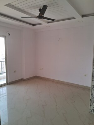 Room in 3 BHK Apartment at Futec Gateway, Sector 75 – for Sale