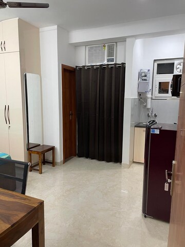 Team Area in 1 RK Builder Floor at DLF Pink Town House, Dlf City Phase 3 – for Rent