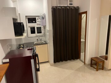 Balcony in 1 RK Builder Floor at DLF Pink Town House, Dlf City Phase 3 – for Rent