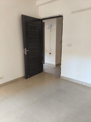 Room in 3 BHK Apartment at Gardenia Gateway, Sector 75 – for Sale