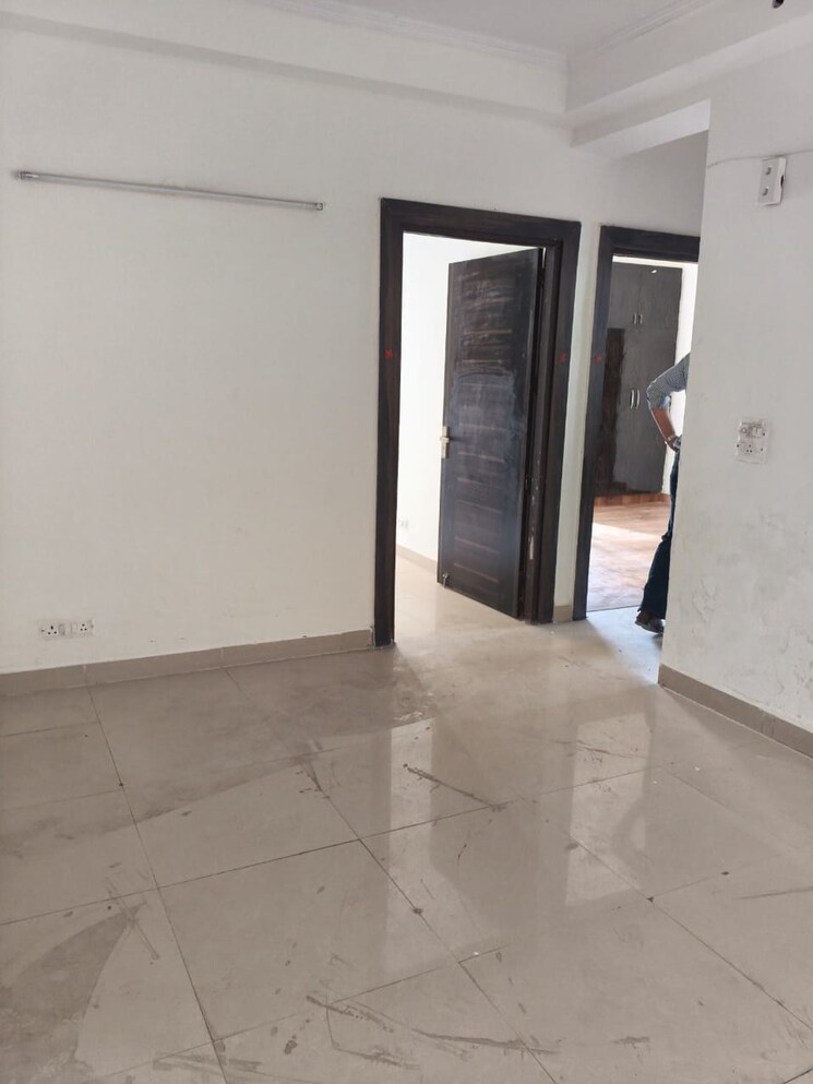 Room, gardenia-gateway 3 Bedroom 1700 Sq.Ft. Apartment In Sector 75 Noida 8433680