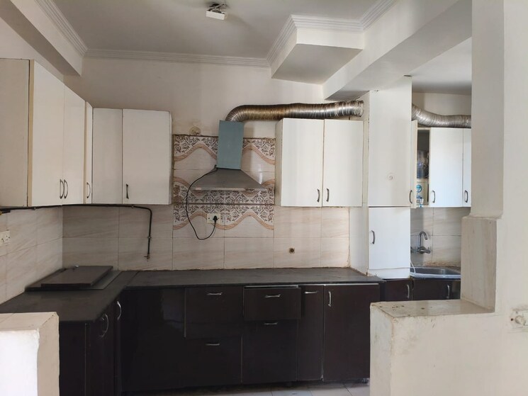 Kitchen, gardenia-gateway 3 Bedroom 1700 Sq.Ft. Apartment In Sector 75 Noida 8433680
