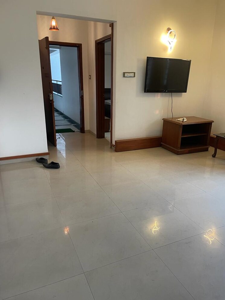 Room, yogi-park-chs-koregaon 3 Bedroom 1450 Sq.Ft. Apartment In Koregaon Pune 8433693