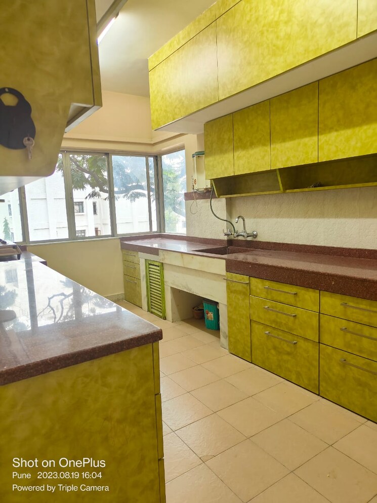 Kitchen, yogi-park-chs-koregaon 3 Bedroom 1450 Sq.Ft. Apartment In Koregaon Pune 8433693
