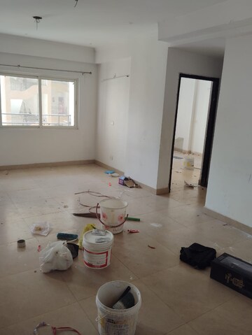 Room in 2 BHK Apartment at Aims Golf City, Sector 75 – for Rent