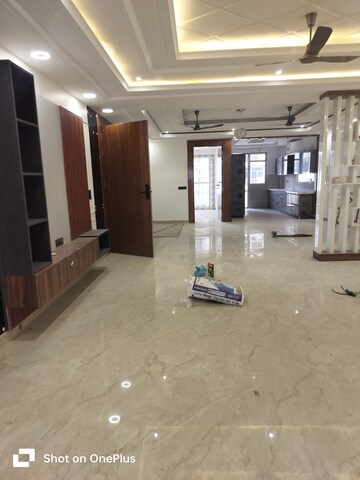 Living Room in 4 BHK Builder Floor at Sector 85 – for Sale