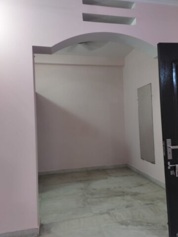 Room in 3 BHK Builder Floor at Sector 134 – for Rent