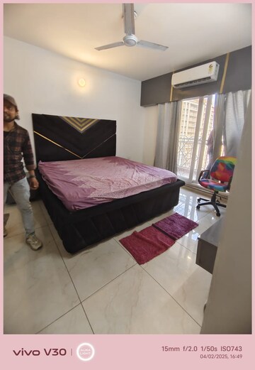 Bedroom in 2 BHK Apartment at Gomti Nagar – for Rent