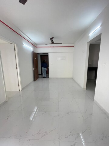 1 BHK Apartment For Rent in Runwal Gardens, Dombivli East