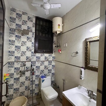 Bathroom in 3 BHK Builder Floor at Sector 41 – for Rent