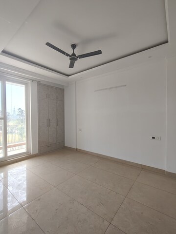 Room in 3 BHK Apartment at GVT Beliston Avenue, Dhakoli Village – for Rent