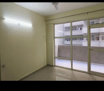 Room in 2 BHK Apartment at Pyramid Heights, Sector 85 – for Rent