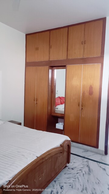 Room in 2 BHK Builder Floor at Ashoka Enclave 3, Sector 35 – for Rent