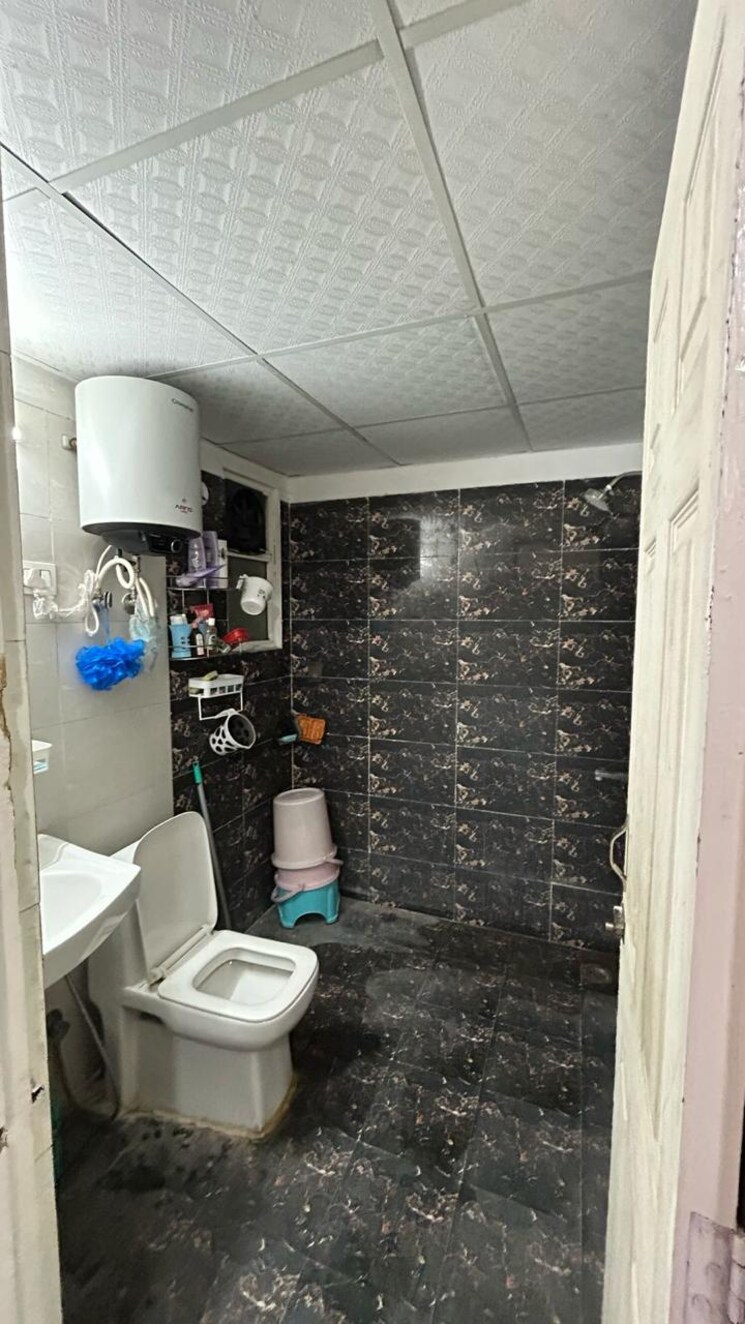 Bathroom, eureka-diya-green-city 2 Bedroom 968 Sq.Ft. Apartment In Raj Nagar Extension Ghaziabad 8433960