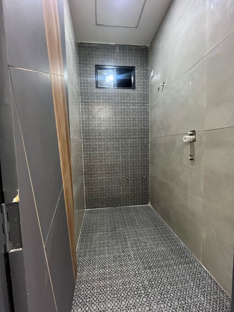 Bathroom, dwarka mor 2 Bedroom 540 Sq.Ft. Builder Floor In Dwarka Mor Delhi 8433955