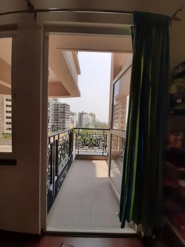 Balcony, k-raheja-vistas-premiere 2 Bedroom 1175 Sq.Ft. Apartment In Mohammadwadi Pune 8433945