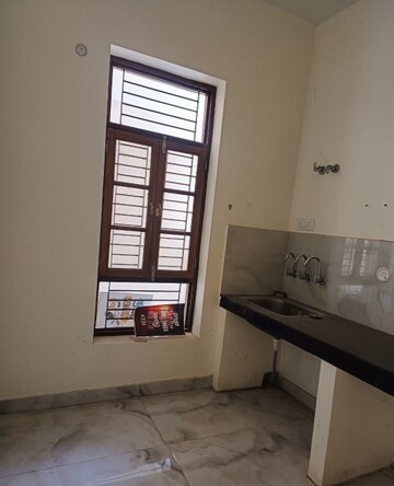 Kitchen in 1 BHK Independent House at Gomti Nagar – for Rent