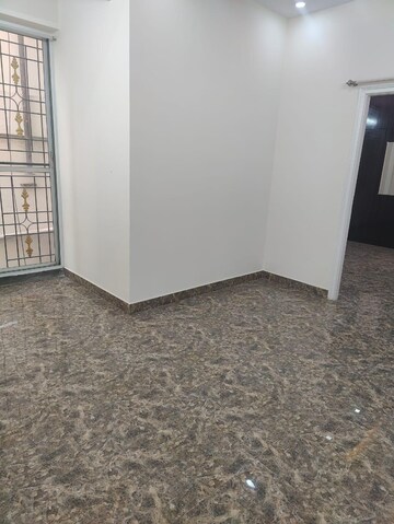 Room in 3 BHK Apartment at Garden Residency RT Nagar, Rt Nagar – for Rent