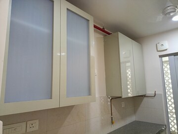 Room in 2 BHK Apartment at Piramal Vaikunth, Balkum Pada – for Sale