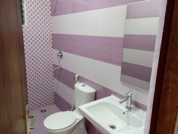 Bathroom in 3 BHK Apartment at Ideal Aquaview, Mahish Bathan – for Rent