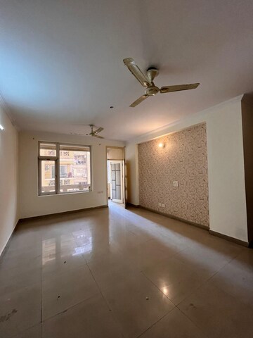 3 BHK Apartment For Rent in Orbit Apartments, Vip Road