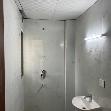 Bathroom in 3 BHK Builder Floor at Sector 43 – for Rent