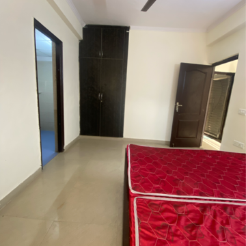 Bedroom in 3 BHK Apartment at Gardenia Golf City, Noida Central – for Rent