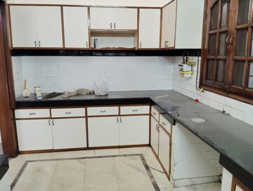 Kitchen in 3 BHK Builder Floor at Safdarjang Enclave – for Rent