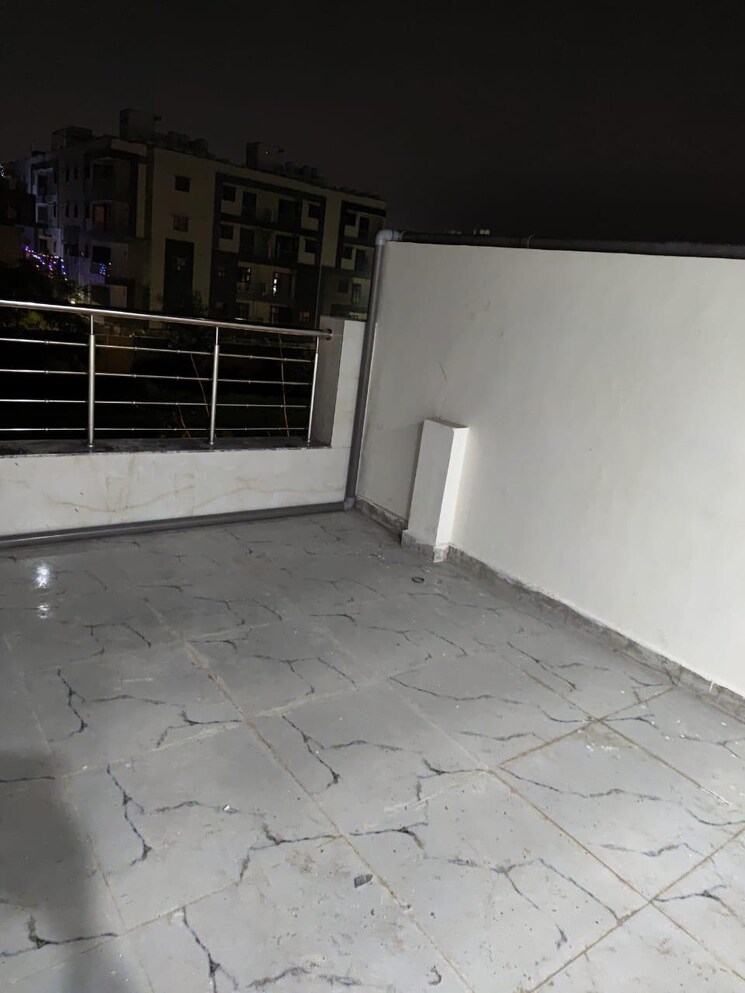 Balcony, sa-homes-i 5 Bedroom 560 Sq.Ft. Independent House In Uttam Nagar Delhi 8434213