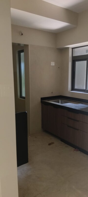 Room in 2.5 BHK Apartment at Shree Krishna Navageeta, Chembur – for Rent