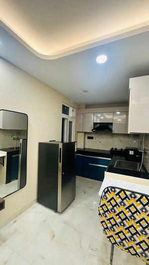 Master Bedroom in 4 BHK Builder Floor at Unitech Greenwood City Apartment, Sector 45 – for Sale