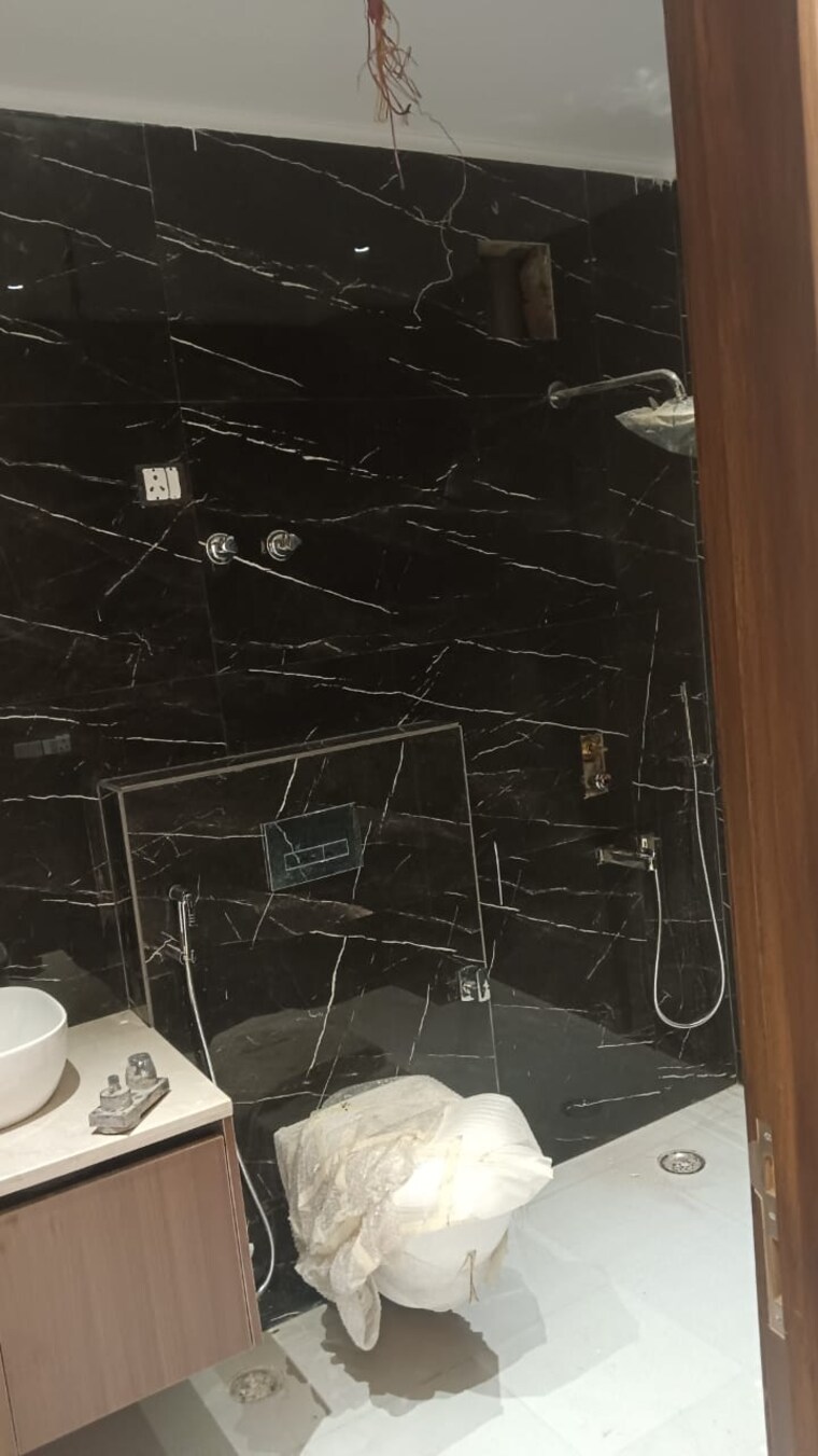 Master Bedroom, rwa-residential-society 4 Bedroom 1800 Sq.Ft. Builder Floor In Sector 40 Gurgaon 8434357