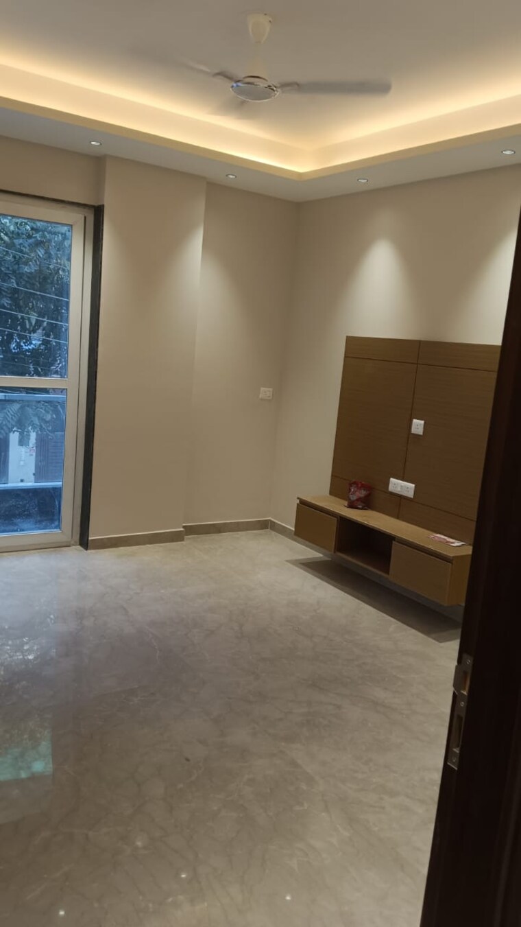 Room, rwa-residential-society 4 Bedroom 1800 Sq.Ft. Builder Floor In Sector 40 Gurgaon 8434357